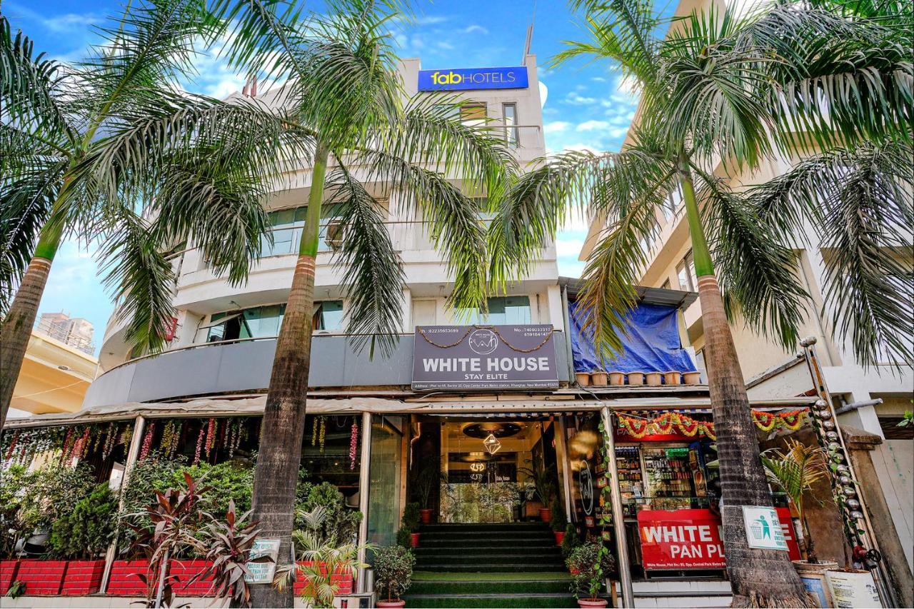 Hotel Fabexpress White House - Nr Midc Khargar Koparpāda Exteriér fotografie
